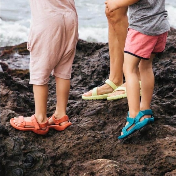 teva rose tan